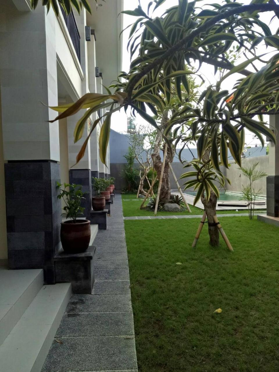 Lotus Bali Guest House Canggu Dış mekan fotoğraf